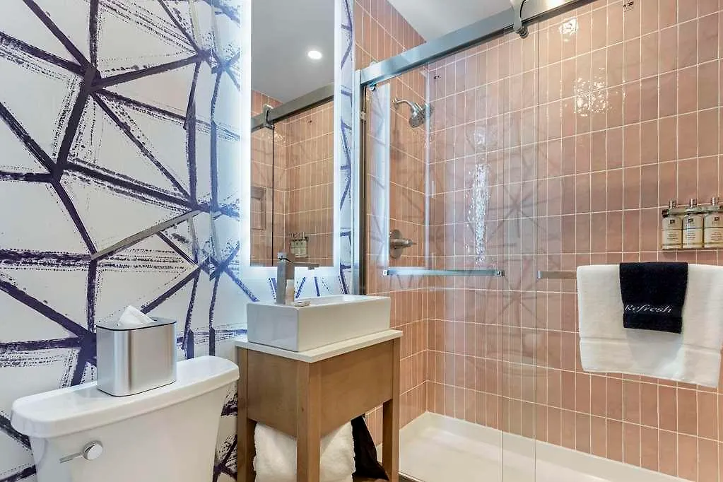 Mayfair Hotel, Ascend Hotel Collection New York 0*,  United States